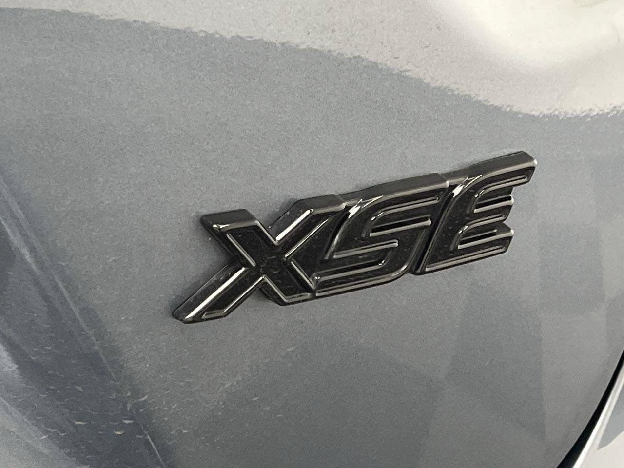 Used 2025 Toyota Corolla XSE FWD image 30