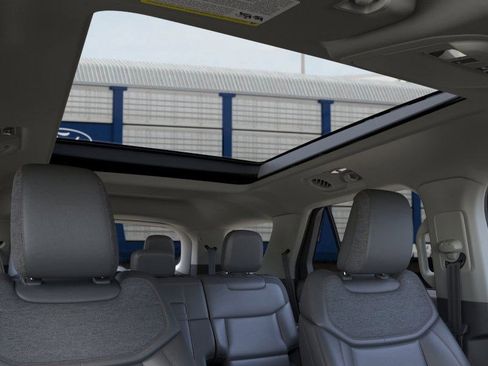 New 2026 Ford Explorer Active w/ Active Comfort Package image 25