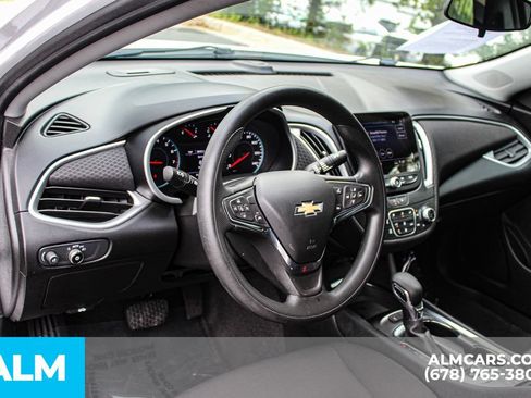 Used 2024 Chevrolet Malibu LT FWD image 30