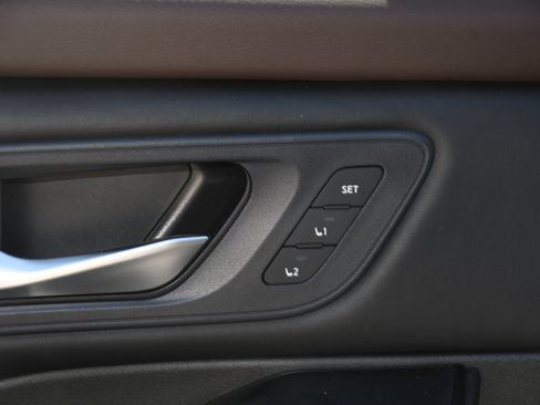 Used 2023 Nissan Rogue SL w/ SL Premium Package image 12