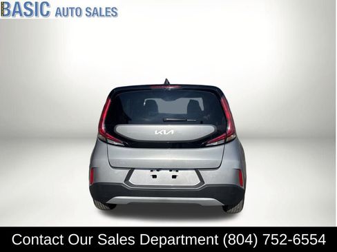 Used 2025 Kia Soul LX w/ LX Technology Package image 8
