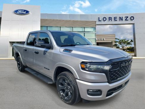Used 2025 RAM 1500 Big Horn AWD/4WD image 3