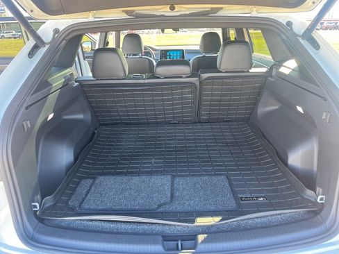 Used 2024 Volkswagen Atlas Cross Sport SE image 23