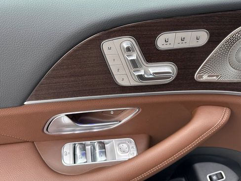 New 2025 Mercedes-Benz GLS 450 4MATIC image 23