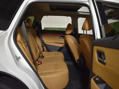 Certified 2023 Nissan Rogue Platinum AWD/4WD image 33