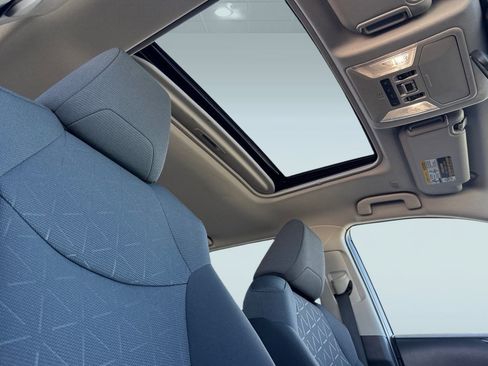 Used 2025 Toyota RAV4 XLE w/ Convenience Package image 15