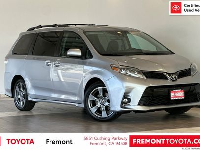 Certified 2018 Toyota Sienna SE