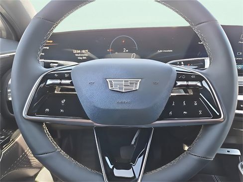 New 2024 Cadillac Lyriq Luxury image 7