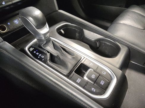 Used 2019 Hyundai Santa Fe FWD image 26