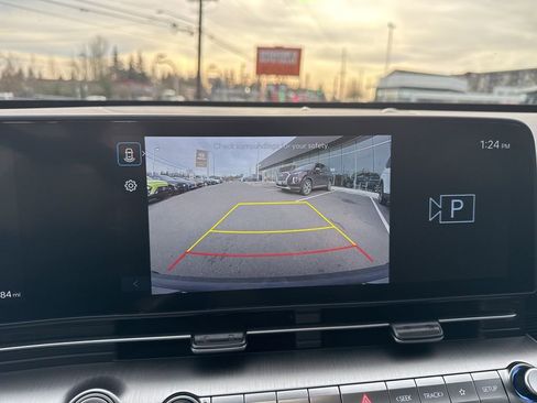 Certified 2024 Hyundai Kona SE image 11