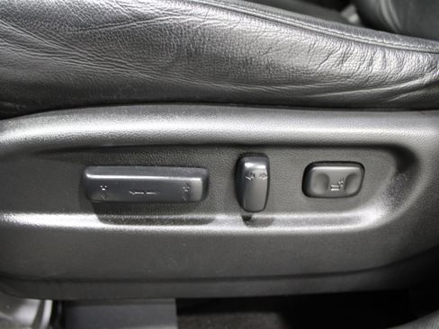 Used 2021 Honda Pilot Touring image 4