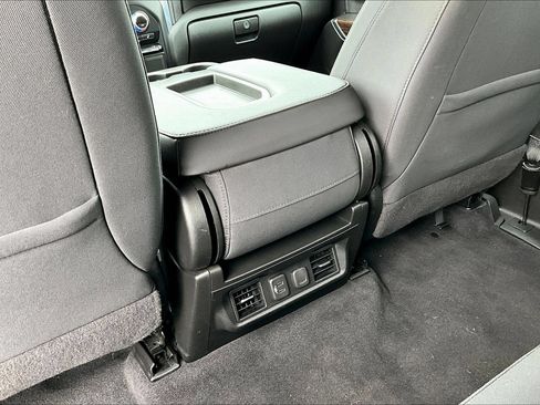 Used 2020 GMC Sierra 1500 Elevation w/ Elevation Value Package AWD/4WD image 12