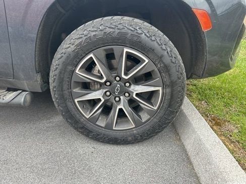 Used 2022 Chevrolet Tahoe Z71 image 11