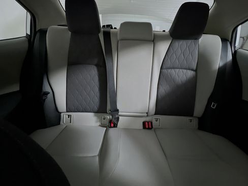 Used 2020 Toyota Corolla LE image 32