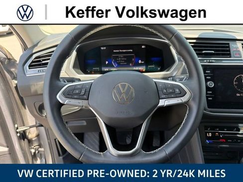 Certified 2023 Volkswagen Tiguan SE FWD image 19