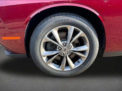 Used 2020 Dodge Challenger SXT AWD/4WD image 31