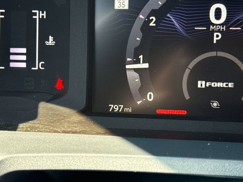 Used 2026 Toyota 4Runner SR5 AWD/4WD image 19