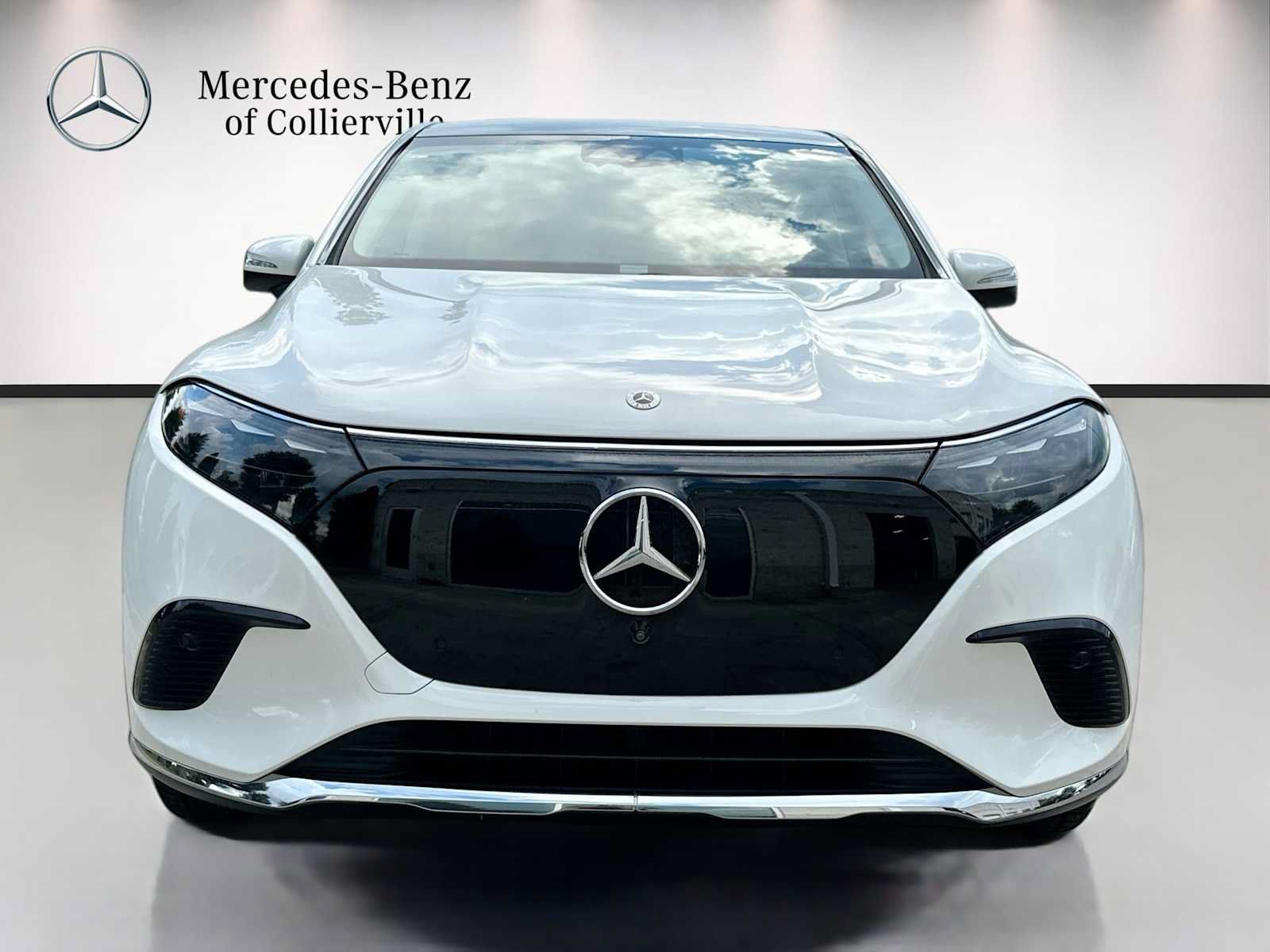 Used 2023 Mercedes-Benz EQS 450+ SUV image 2
