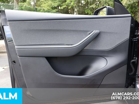 Used 2026 Tesla Model Y AWD image 10