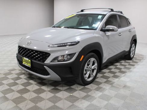 Used 2023 Hyundai Kona SEL image 6