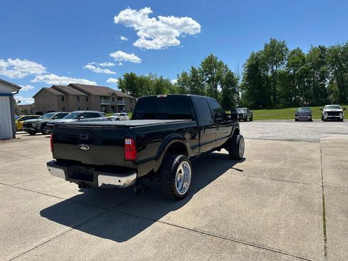 Used 2011 Ford F250 Lariat w/ Lariat Interior Pkg AWD/4WD image 8