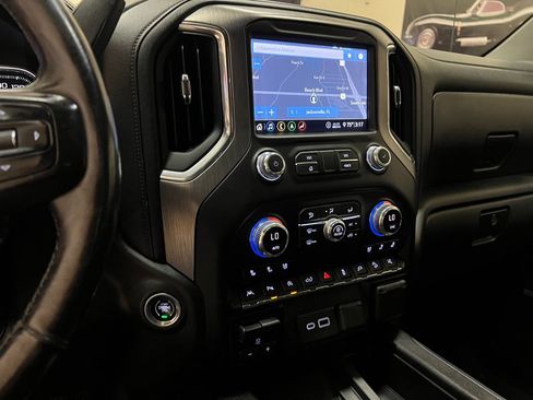Used 2020 GMC Sierra 1500 Denali w/ Denali Ultimate Package AWD/4WD image 35