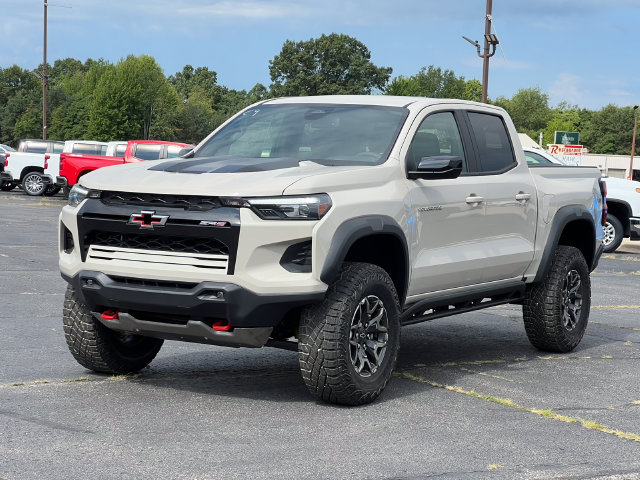 New 2026 Chevrolet Colorado ZR2 AWD/4WD image 2