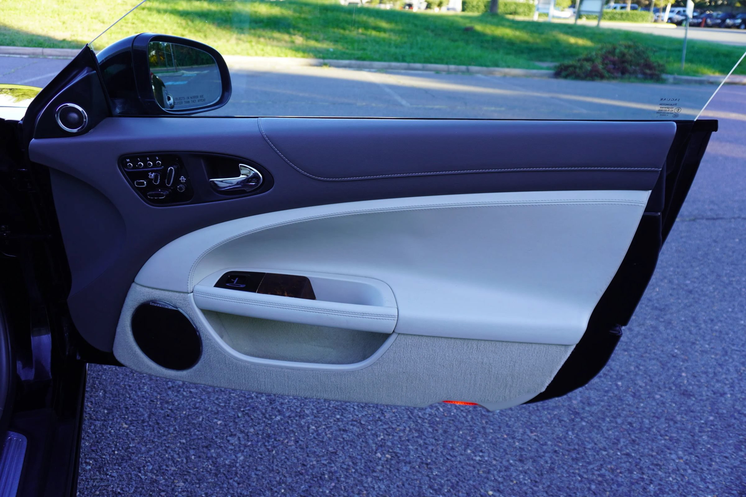 Used 2012 Jaguar XK Convertible RWD image 14