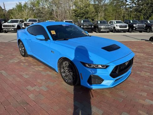 Used 2025 Ford Mustang GT image 18