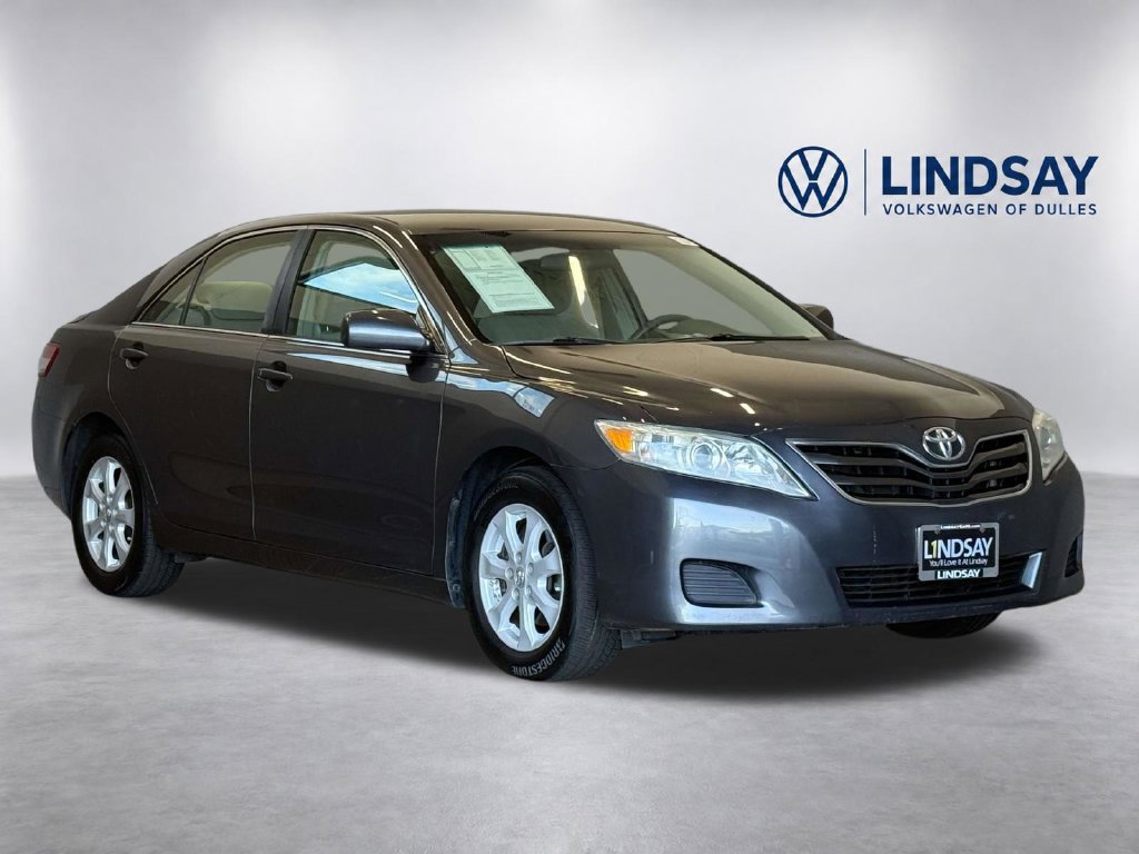 Used 2011 Toyota Camry LE w/ LE Extra-Value Pkg FWD image 1