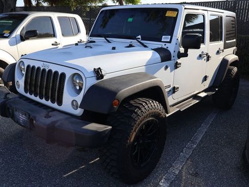 Used 2017 Jeep Wrangler Unlimited Sport w/ Connectivity Group image 2