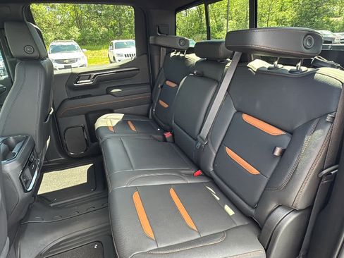 Certified 2022 GMC Sierra 1500 AT4 w/ AT4 Preferred Package AWD/4WD image 26