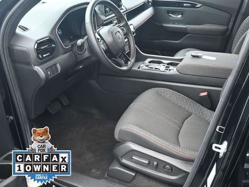 Used 2025 Honda Pilot Sport image 15