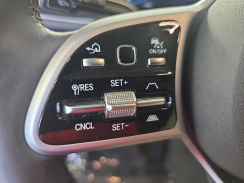 Used 2020 Mercedes-Benz GLE 350 4MATIC image 20