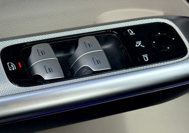 New 2027 Mercedes-Benz GLC 300 4MATIC image 33