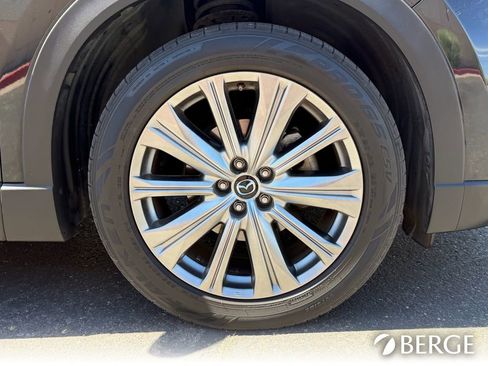 Used 2023 MAZDA CX-9 Signature image 11