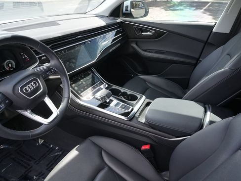 Used 2023 Audi Q8 Premium Plus w/ Premium Plus Package AWD/4WD image 9