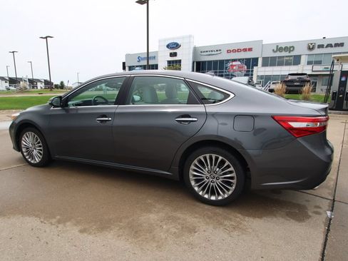 Used 2018 Toyota Avalon Limited w/ All Weather Liner Package FWD image 16