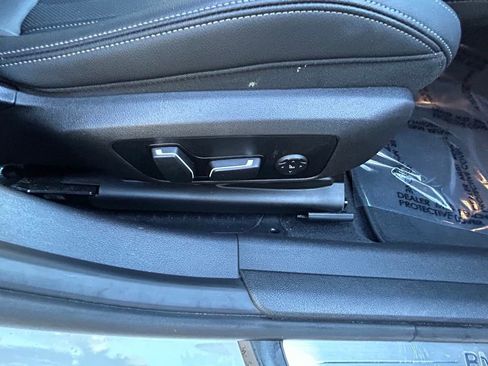 Used 2024 BMW 330i Sedan w/ Convenience Package image 31