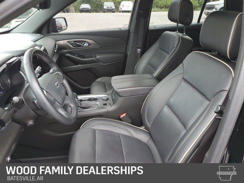 Certified 2023 Chevrolet Traverse Premier w/ Redline Edition image 15