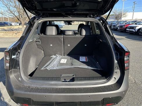 New 2026 Nissan Kicks SR image 12