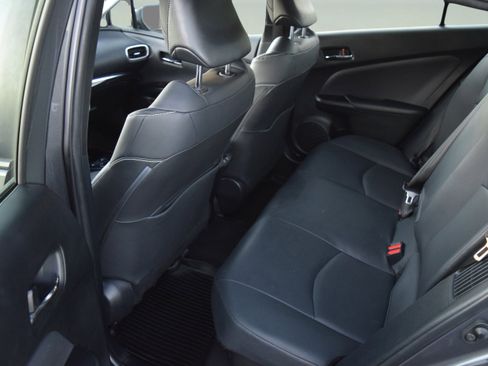 Used 2021 Toyota Prius Prime Limited image 8