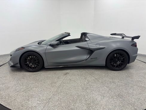 Used 2024 Chevrolet Corvette Z06 w/ Stealth Interior Trim Package image 4