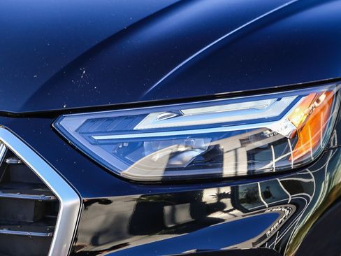 Certified 2023 Audi Q5 2.0T Premium w/ Convenience Package image 4