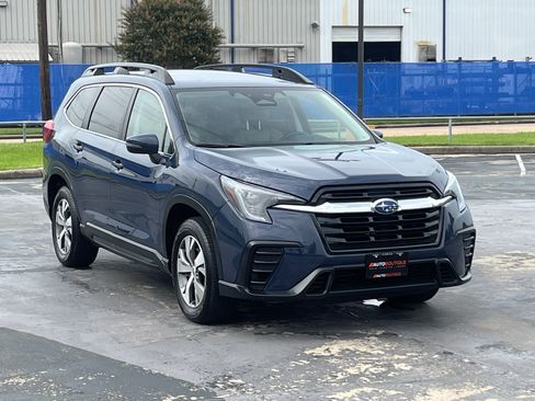 Used 2023 Subaru Ascent Premium w/ Convenience Package AWD/4WD image 3