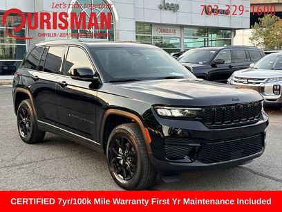 Used 2025 Jeep Grand Cherokee Altitude