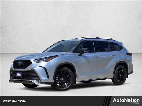 Used 2024 Toyota Highlander XSE image 1