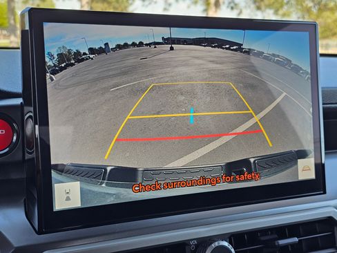 Used 2024 Toyota Tacoma TRD Off-Road image 55