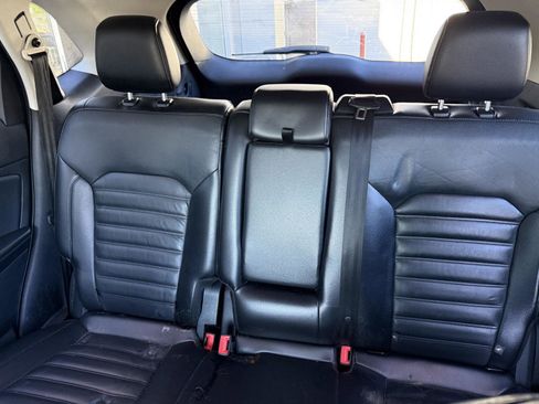 Used 2015 Ford Edge SEL w/ Equipment Group 201A AWD/4WD image 12