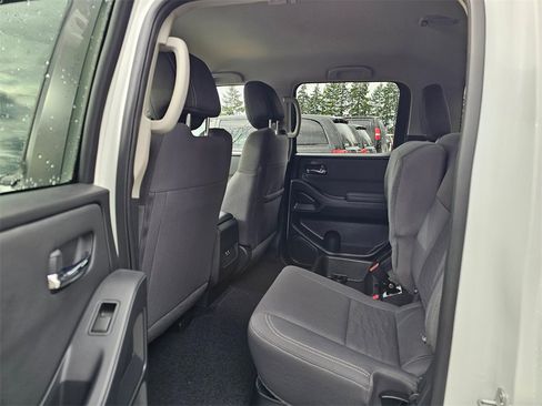 Used 2023 Nissan Frontier SV w/ Technology Package image 22